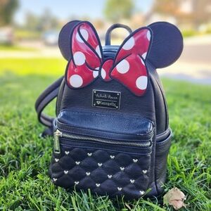 Loungefly Minnie Mouse Mini Backpack